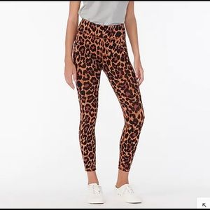 NWT- 7/8 Length Leggings